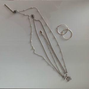 Set of chain and pendant